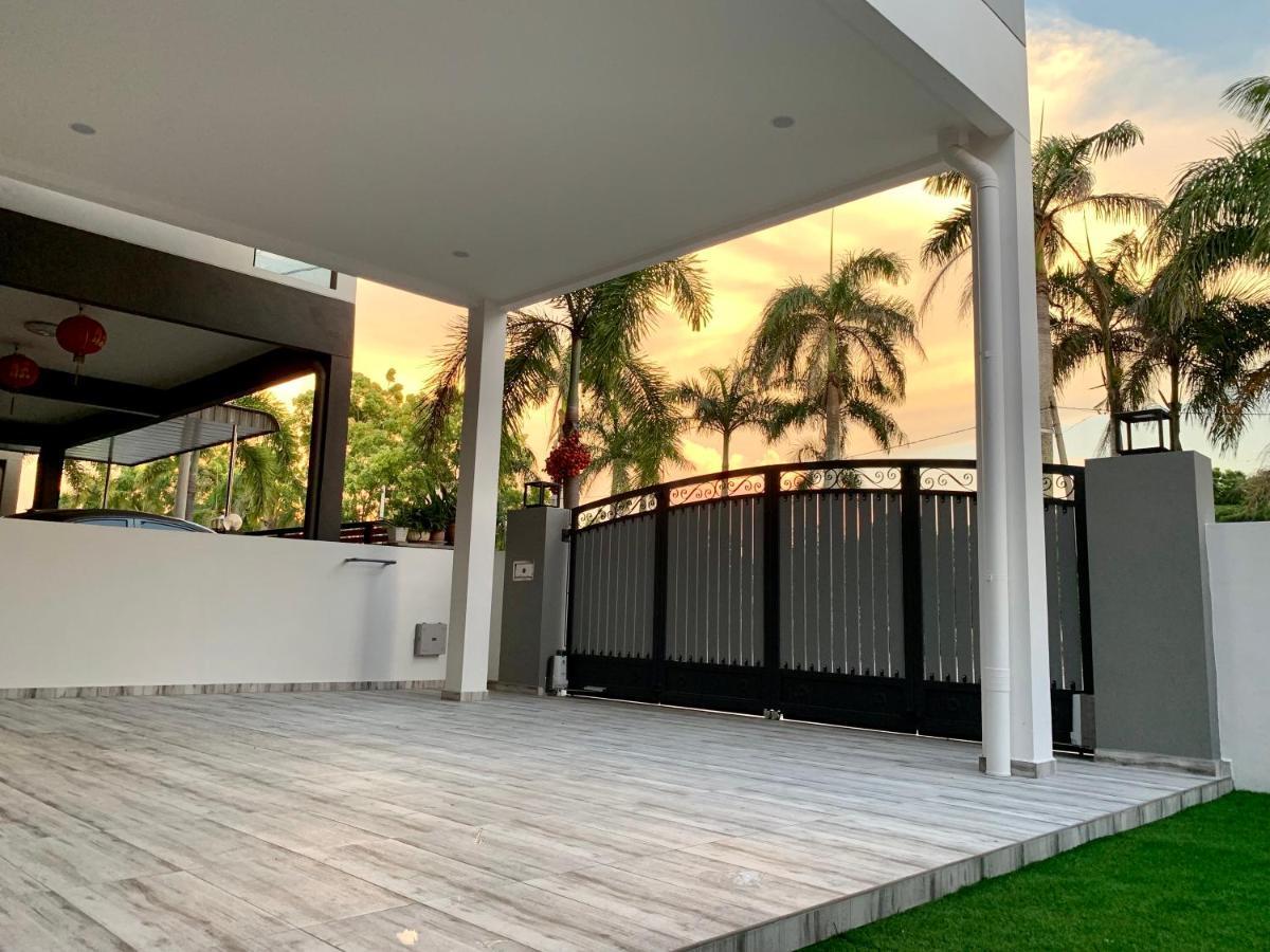 Brand New Cosy Minimalist Home Butterworth Exterior foto